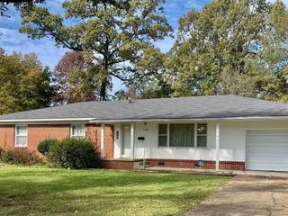 Foreclosed Home - 1200 PARKWAY DR, 71635