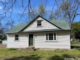 Foreclosed Home - 700 W DANIELS ST, 71638
