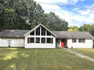Foreclosed Home - 1004 N CHESTER ST, 71655