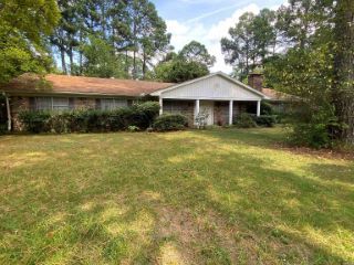 Foreclosed Home - 123 BERG AVE, 71701