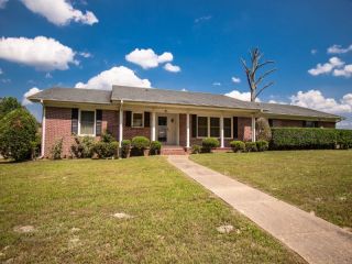 Foreclosed Home - 1311 POPLAR ST, 71762