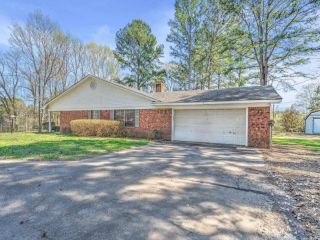 Foreclosed Home - 387 W HIGHWAY 70 B, 71832