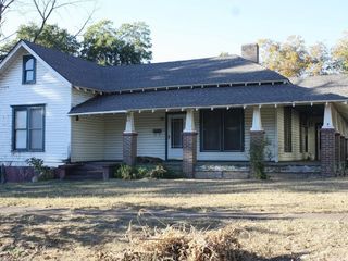 Foreclosed Home - 608 W OAK ST, 71852