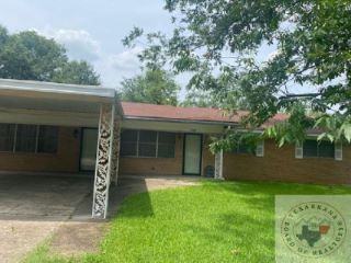 Foreclosed Home - 1115 E 29TH ST, 71854