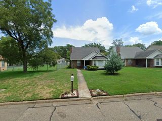 Foreclosed Home - 1208 GARLAND AVE, 71854