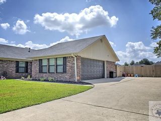 Foreclosed Home - 2412 LAVENDER LN, 71854