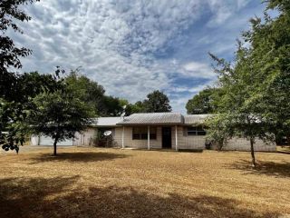 Foreclosed Home - 960 HIGHWAY 380 W, 71866