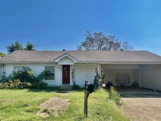 Foreclosed Home - 1032 S 11TH ST, 71923