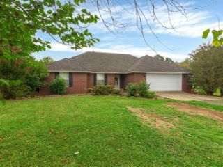 Foreclosed Home - 107 APPLE BLOSSOM LN, 71953
