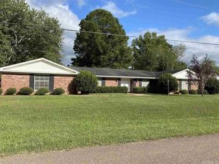 Foreclosed Home - 205 3RD AVE, 71958