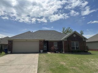 Foreclosed Home - 2809 SOUTHFORK DR, 72023