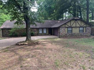 Foreclosed Home - 2009 HUTTO ST, 72032