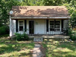Foreclosed Home - 310 SW 2ND ST, 72046