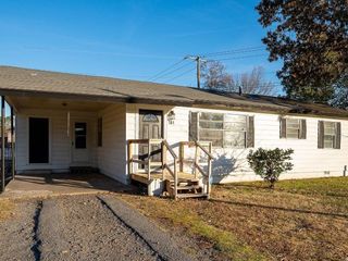 Foreclosed Home - 101 LAUREL ST, 72076