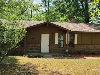 Foreclosed Home - 401 SOUTHEASTERN AVE, 72076