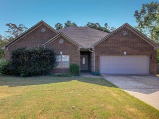 Foreclosed Home - 5700 FLIGHT CT, 72076