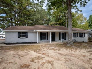 Foreclosed Home - 14028 SARDIS RD, 72103