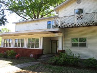 Foreclosed Home - 1025 School St, 72104