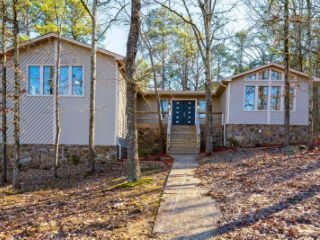 Foreclosed Home - 82 STONELEDGE DR, 72113
