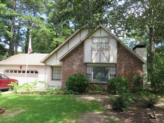 Foreclosed Home - 2 DANUBE DR, 72113