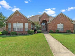 Foreclosed Home - 314 COUNTRY CLUB PKWY, 72113