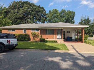 Foreclosed Home - 4400 N OLIVE ST, 72116