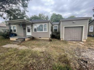 Foreclosed Home - 20 WRIGHT CIR, 72117