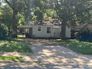 Foreclosed Home - 4910 GUM ST, 72118