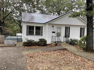 Foreclosed Home - 2515 NORTH DR, 72118