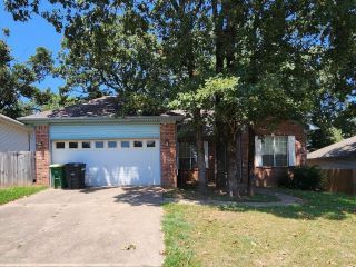 Foreclosed Home - 10804 CHESTNUT DR, 72120
