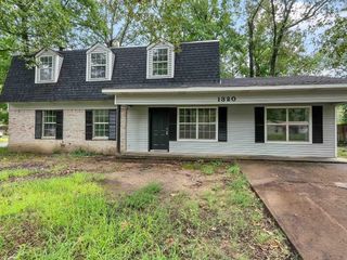 Foreclosed Home - 1320 KELLY CT, 72132