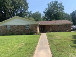 Foreclosed Home - 127 APACHE DR, 72143