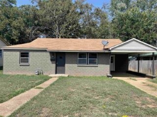 Foreclosed Home - 1310 E RIVER AVE, 72143