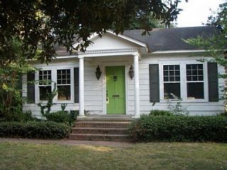 Foreclosed Home - 405 W 9TH ST, 72160