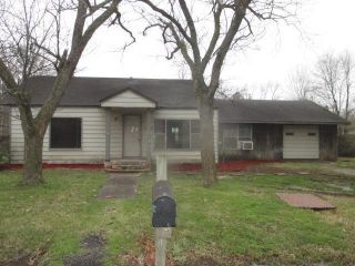 Foreclosed Home - 1802 S Leslie St, 72160
