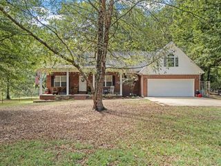 Foreclosed Home - 125 BRIDLE PATH, 72176
