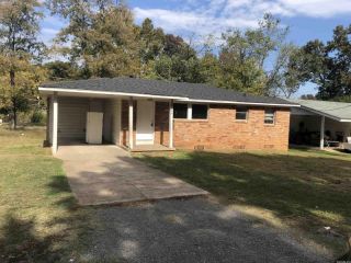 Foreclosed Home - 8224 W 37TH ST, 72204