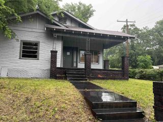 Foreclosed Home - 4300 W 17TH ST, 72204