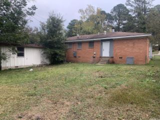 Foreclosed Home - 208 GREENCREST DR, 72204