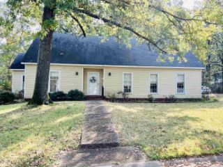 Foreclosed Home - 809 GILLETTE DR, 72205