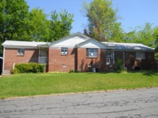 Foreclosed Home - 2324 S SCHILLER ST, 72206
