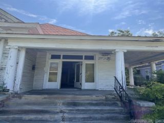 Foreclosed Home - 2005 S IZARD ST, 72206
