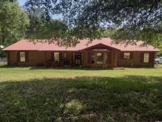 Foreclosed Home - 10401 MONA LN, 72206