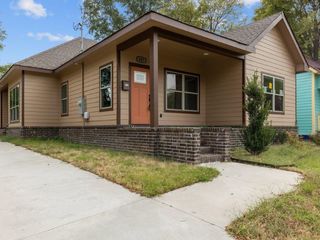 Foreclosed Home - 507 E CHARLES BUSSEY AVE, 72206