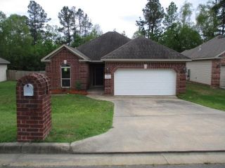 Foreclosed Home - 6807 Springtree Lane, 72209