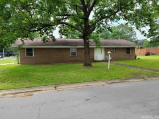 Foreclosed Home - 1 HATFIELD DR, 72209