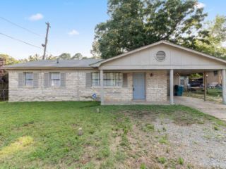 Foreclosed Home - 9824 CHICOT RD, 72209