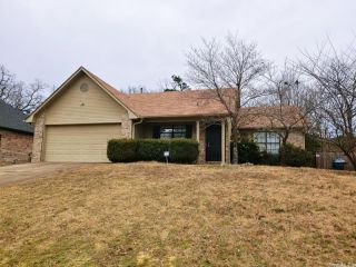 Foreclosed Home - 11 FOREST BROOK CT, 72211