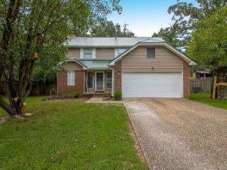 Foreclosed Home - 12725 VALLEYWOOD DR, 72211