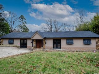 Foreclosed Home - 8308 CANTRELL RD, 72227
